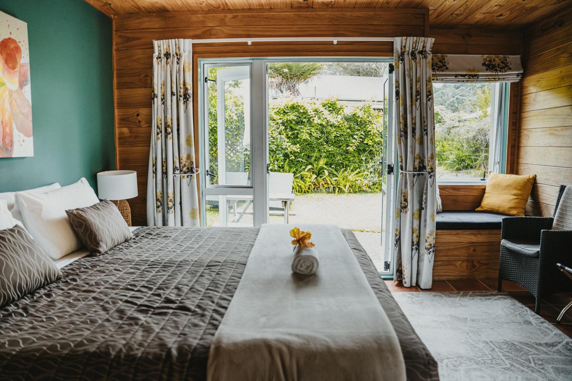 Tatahi Lodge Beach Resort ハヘイ エクステリア 写真